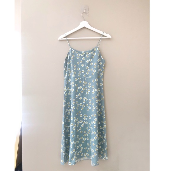 🆕NWOT Silk Floral Daisy Slip Dress - Picture 4 of 7